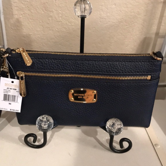 MICHAEL KORS WRISTLET - Picture 1 of 7